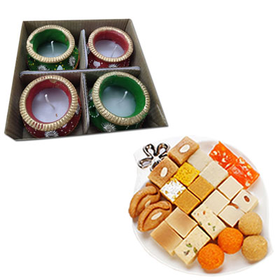 "Rangoli Pot Diyas 4 pcs set , 500gms of Assorted sweets - Click here to View more details about this Product